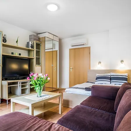 Lovely Corvin Apartamento *